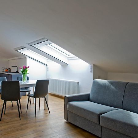Sky View Apartment Como Exteriör bild